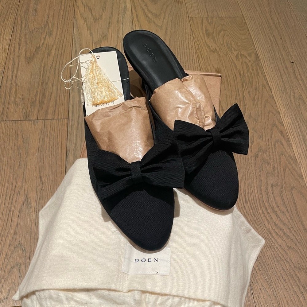 Doen Valentine Slipper w/ removable bows - Black US 9 (39.5)
